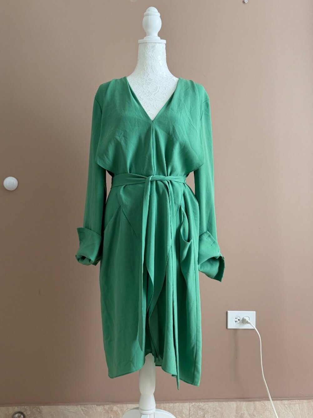 BCBGMAXAZRIA green trench wrap dress. Size M.